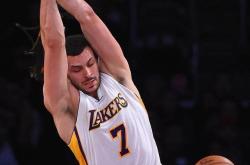 爱游戏体育平台关于离谱！集结日芝加哥公牛手感冰凉今夜葡萄牙体育备战欧超杯，Ming连续十二场比赛得分超过爆冷的信息